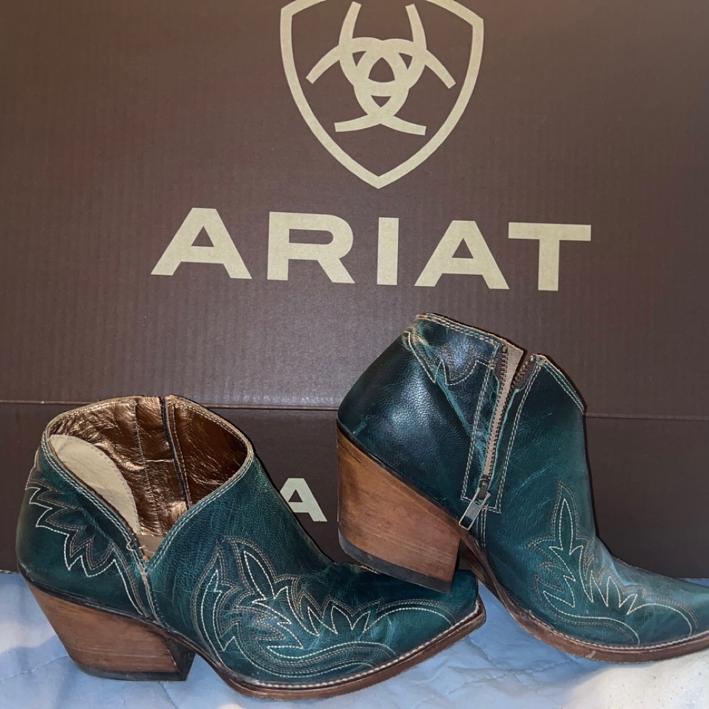 Ariat Jolene Booties
